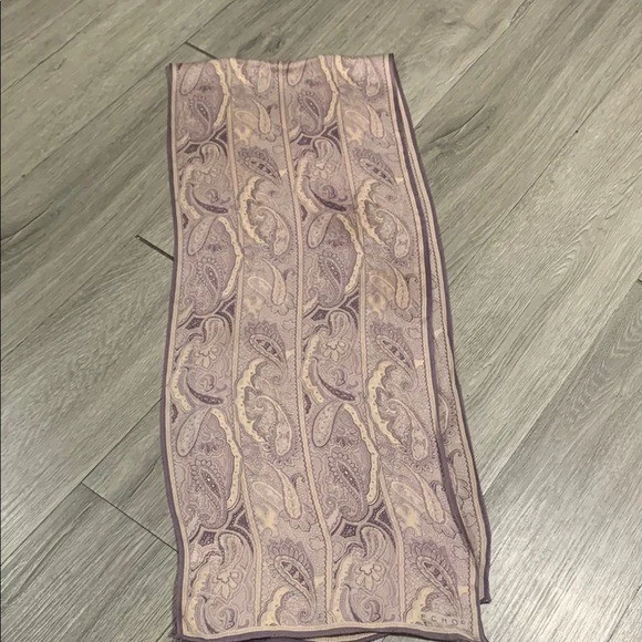 Cachecol oblongo Echo feito no Japão 100% seda lavanda e creme paisley 56x10 vintage - Imagem 2 de 4