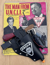 Vintage 1965 Man From U.N.C.L.E. Replica Diecast Toy Cap Gun  Holster Lone Star