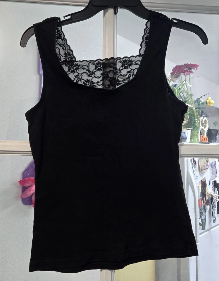 Camiseta sin mangas Maurices para mujer negra con ojales de encaje talla pequeña vintage Foto 2 de 3