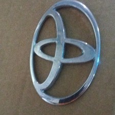 Toyota Grill Emblem Chrome Logo Badge For Corolla Camry Matrix Toyota Grill Emblem Chrome Logo Badge For Corolla Camry Matrix