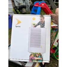 Sprint AIRAVE 3 LTE Cell Phone Signal Booster with Accessories