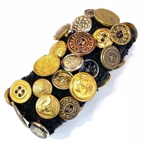 Antique Button Collection – 39 Unique Buttons Mounted on Arm Sweatband, Vintage - Image 4 of 4