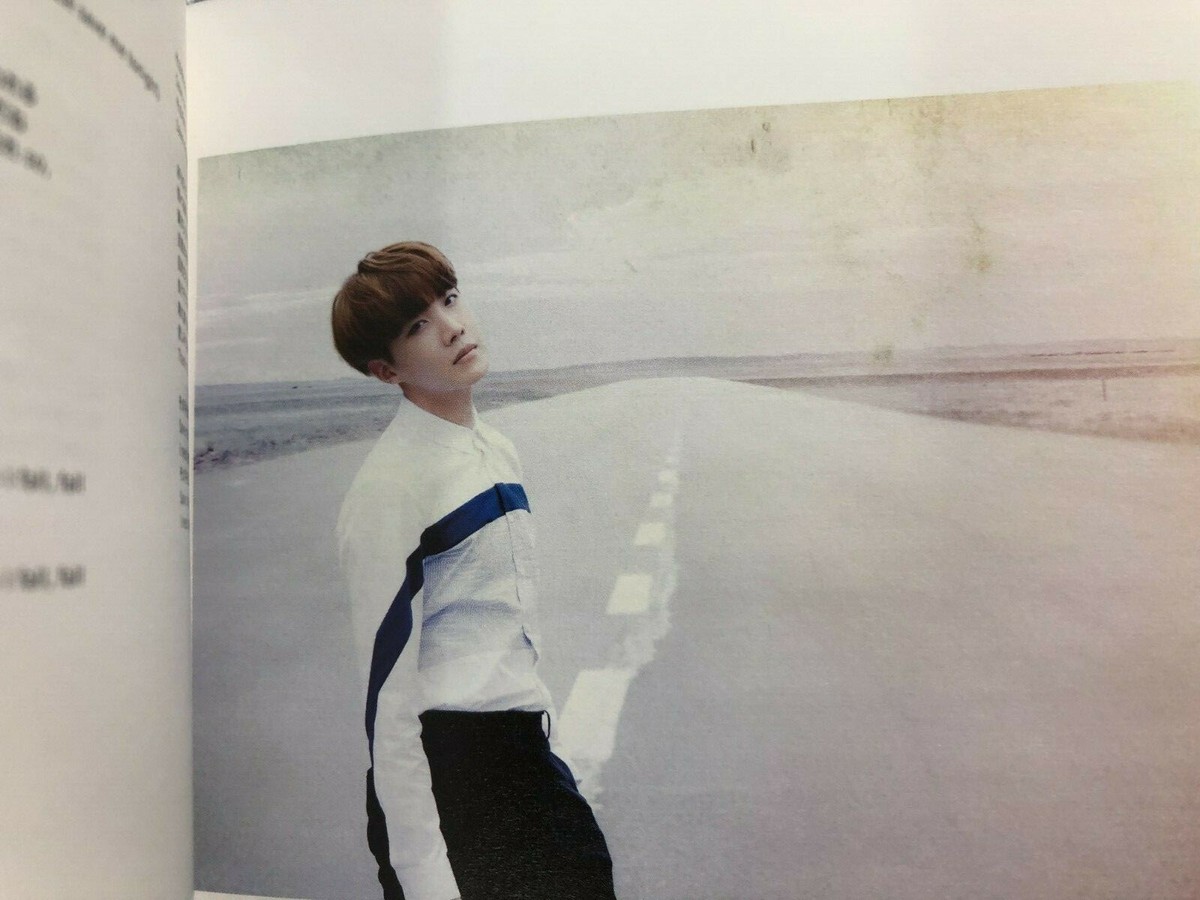 BTS YOUTH Japan Album with Photo booklet Jacket &Official Photo