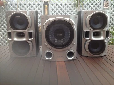 speakers gumtree