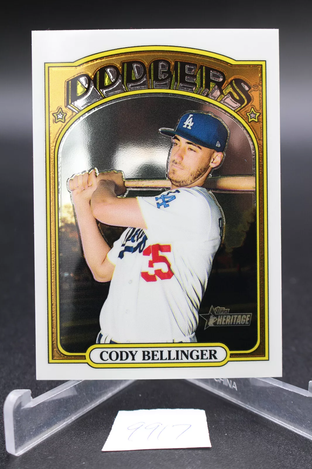 Cody Bellinger trading card