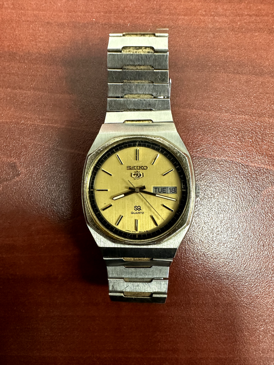 Men's Ultra Rare Vintage Seiko SQ Octagon Shape Day/Date New