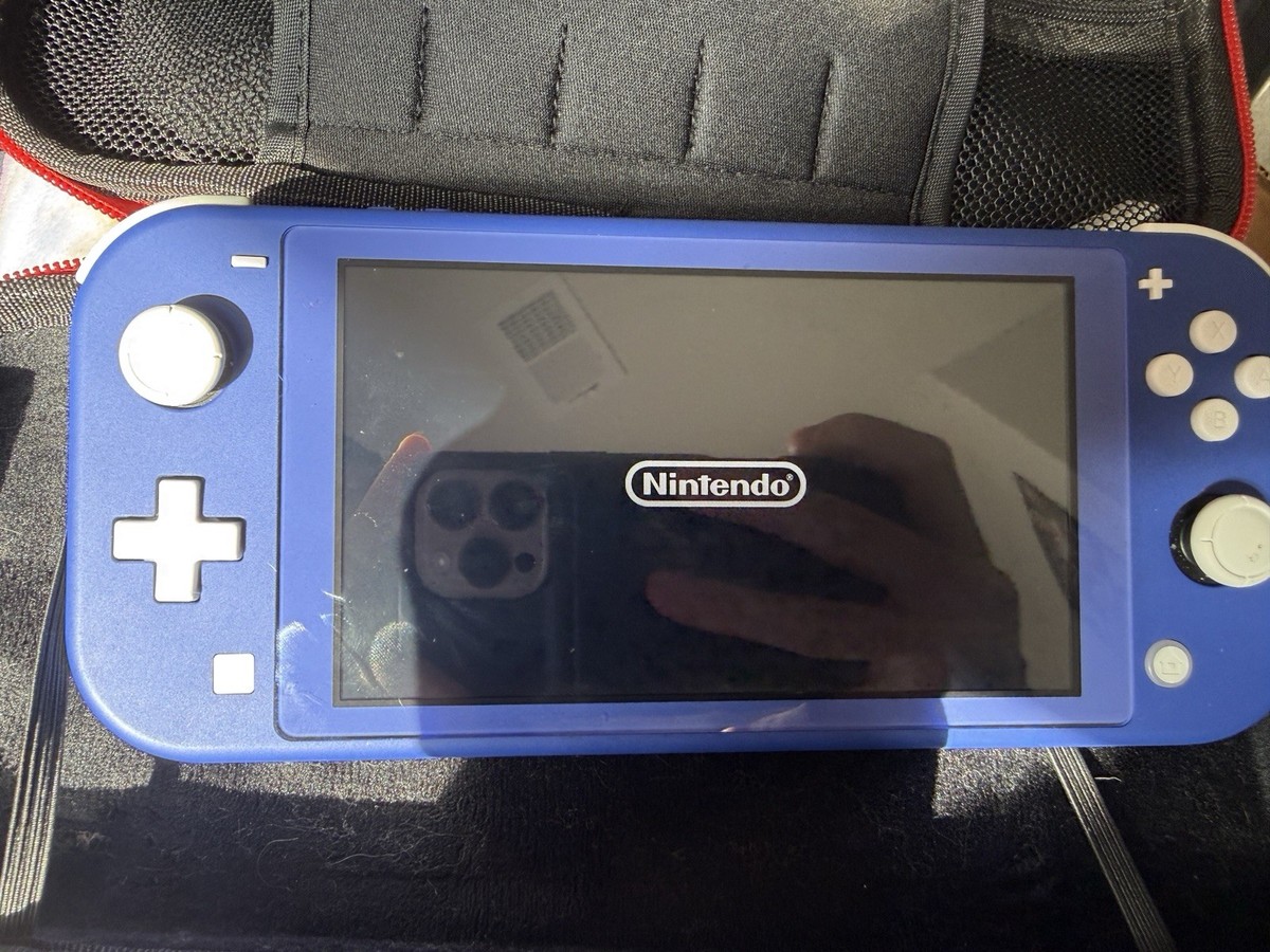 Nintendo Switch Lite 青色 ハードケース付き Brand New Nintendo Switch Lite 32GB – Blue + $25 Hard Shell
