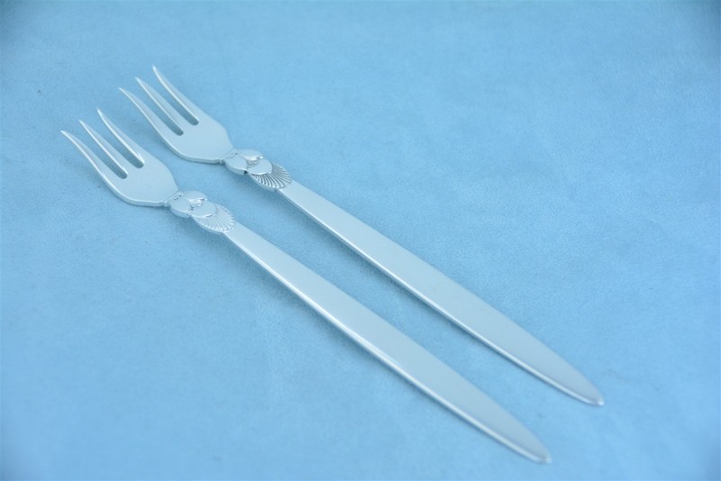 2 Georg Jensen Cactus Sterling Silver 6-1/4" Seafood Oyster Fork No Monogram