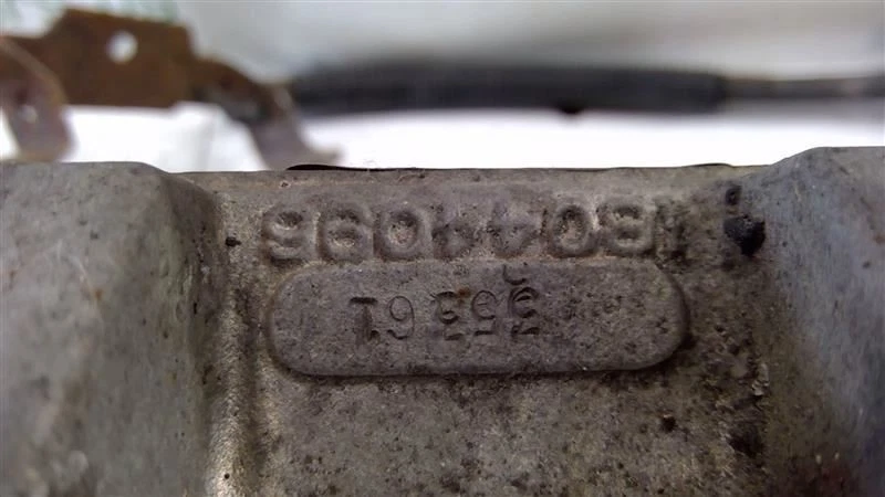 Pinza de disco de freno delantera derecha Cadillac STS 2006-2009 OEM 18044096 Foto 2 de 4