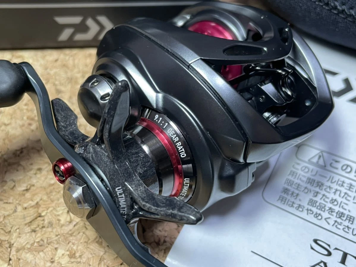 DAIWA STEEZ AIR TW 500XXH with box and bag Used Good Value
