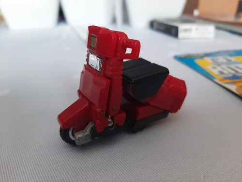 GO-BOTS SCOOTER * WITH CARD AND PLASTIC SHELL * TONKA* VINTAGE