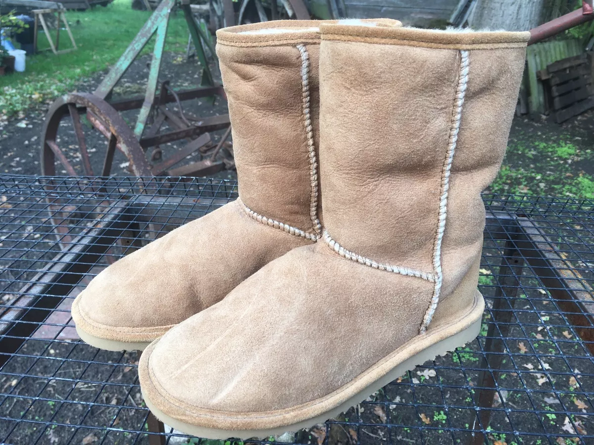 Minnetonka pug boots cheap