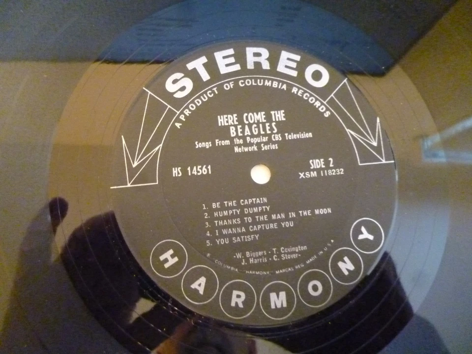 The Beagles - Here Come The Beagles LP - Harmony Records HS 14561 - TV show - Image 3 of 3