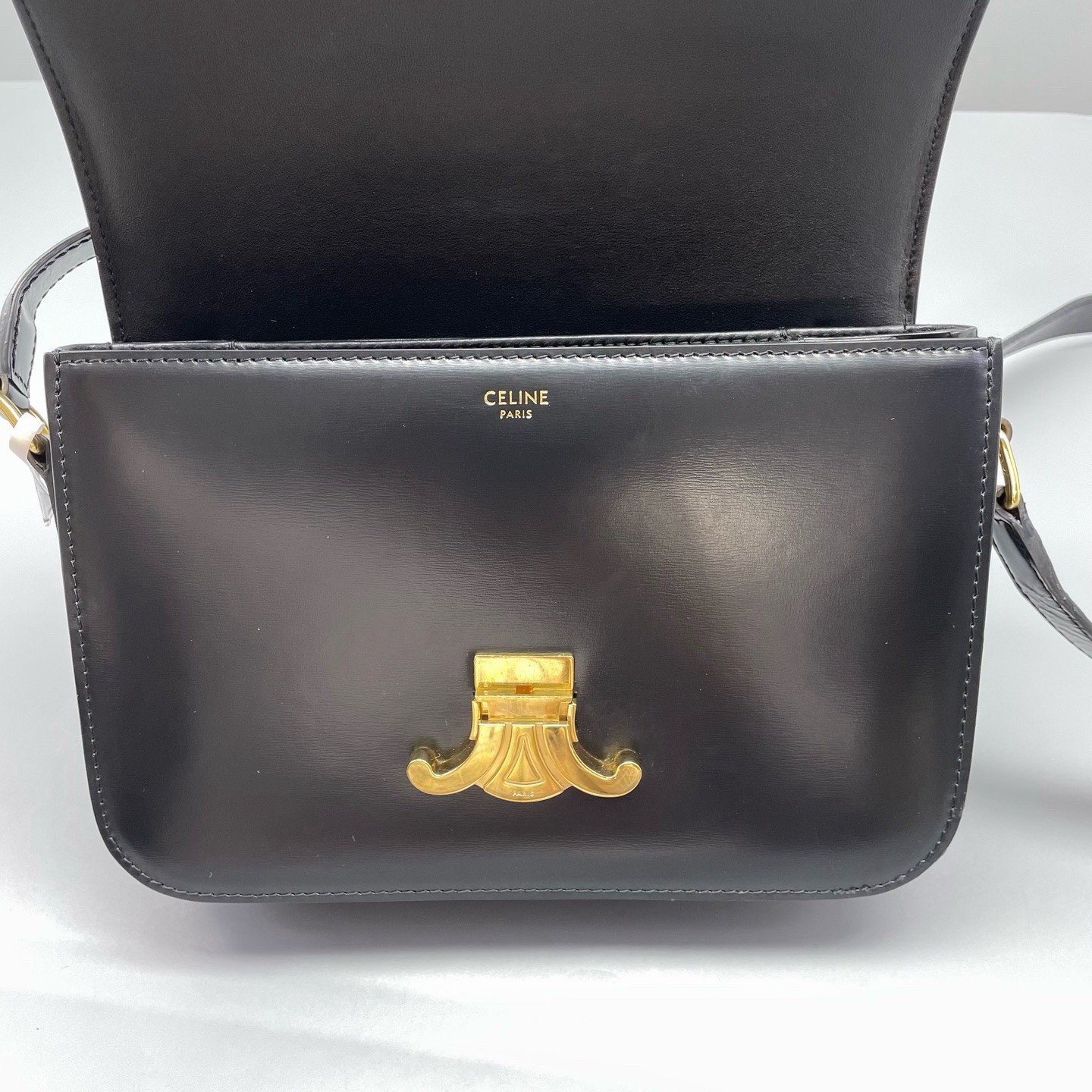 Authentic Celine Triomphe Medium Shoulder Bag – B… - image 22