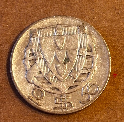 1932 Portugal 2.5 Escudos - Picture 2 of 2