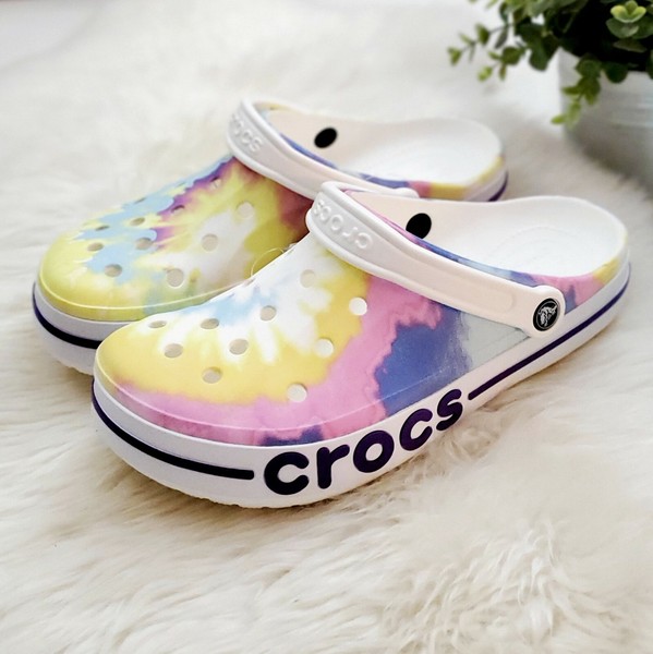 crocs bayaband tie dye