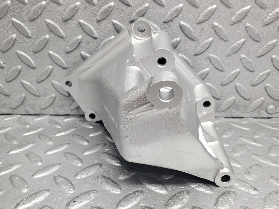 ⚙50993⚙ Mercedes-Benz R107 380SL Alternator Generator Bracket 1171550735 - Image 4 of 4