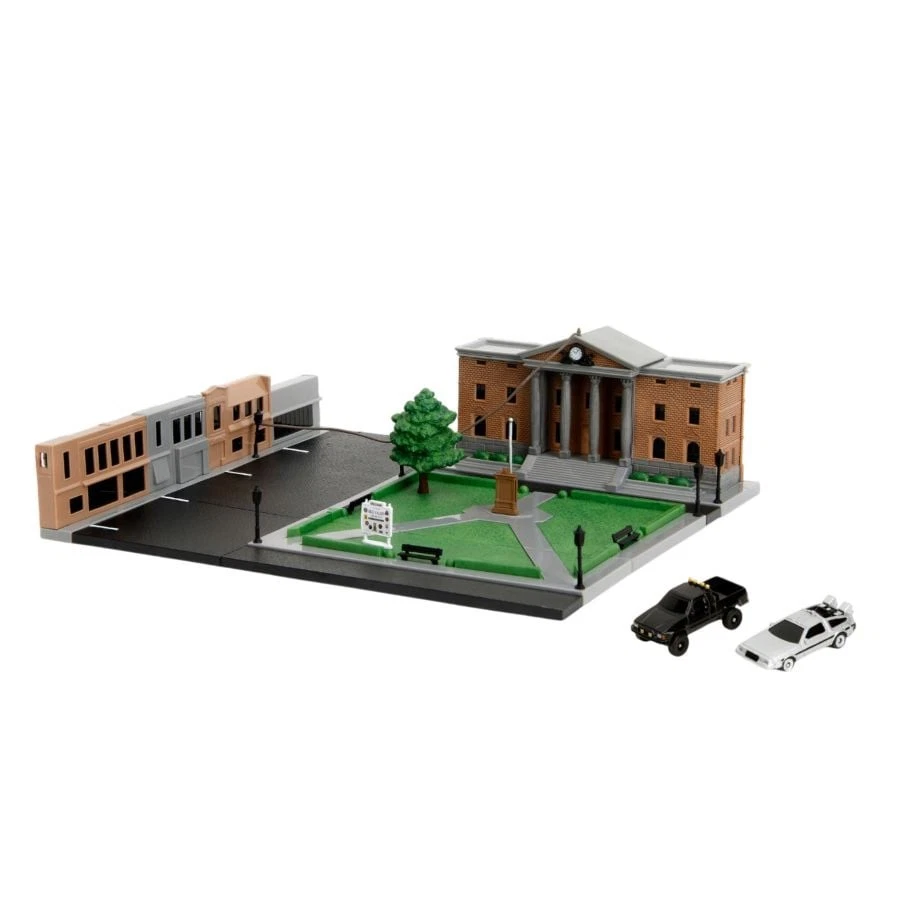 PREORDER Back to the Future Hill Valley Courthouse Nano Scene With 2 Vehicles De - image 2 of 4