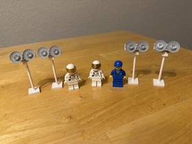 LEGO Creator Expert: Shuttle Adventure 10213 100% Complete W/Instructions No Box