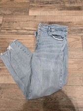 Universal Thread Size 16 Women's Light Blue Cropped Button-Fly Jeans