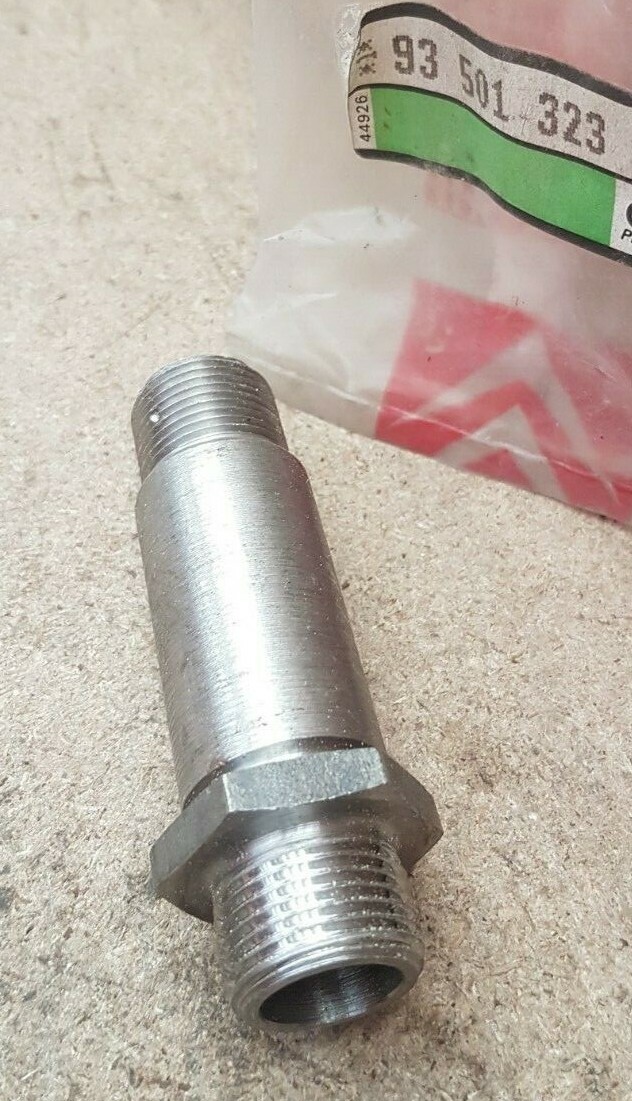 Citroen BX GTI 16V C25 XM Peugeot 205 405 Oil Cooler Union