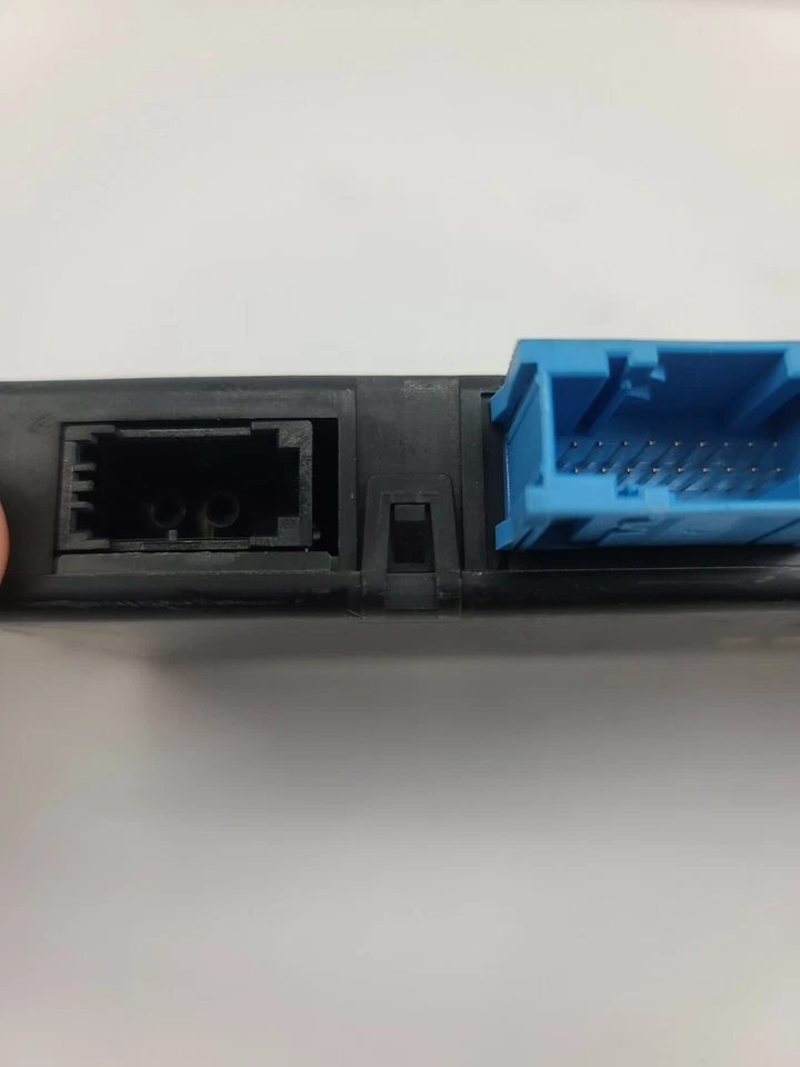 2011 - 2017 Bmw X3 X4 Central Locking Gateway Module Oem 9243214 - Image 4 of 4