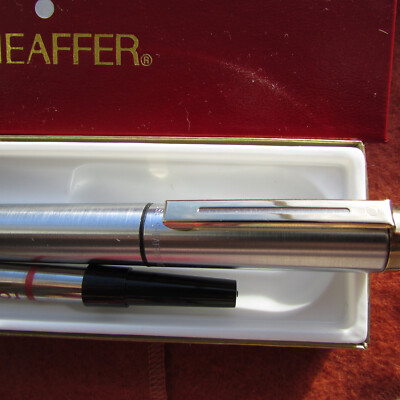 Sheaffer Award 135 rollerball Pen, vintage, made in USA (brand new)