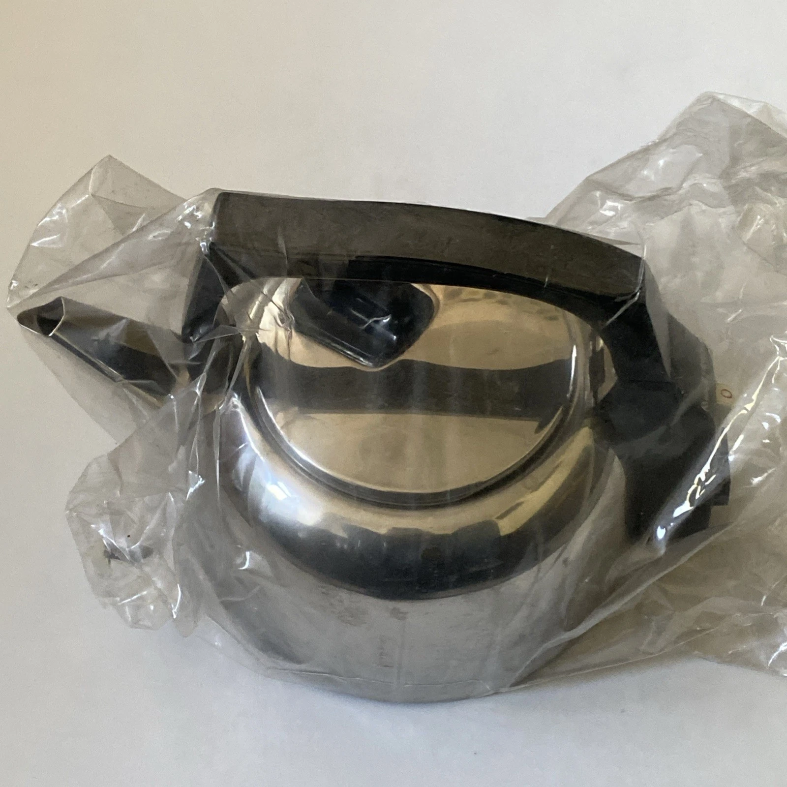 Classic vintage Russell Hobbs stainless steel K3 1.7 L new unused **
Opens in a new window or tab