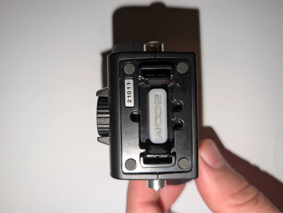 ZOOM H8 REGISTRATORE PORTATILE DIGITALE NERO - Immagine 3 di 4