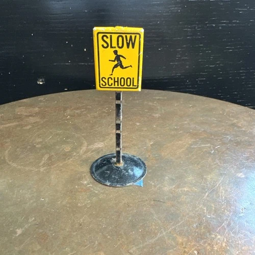 VINTAGE TONKA 1950’s 1960’s SLOW SCHOOL SIGN STATE HI WAY DEPARTMENT #17