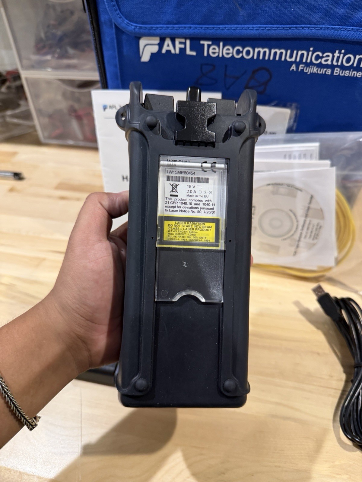 AFL NOYES M200 OTDR SM 1310/1550 W/ ACCESSORIES- PARTS ONLY (FOR PARTS)