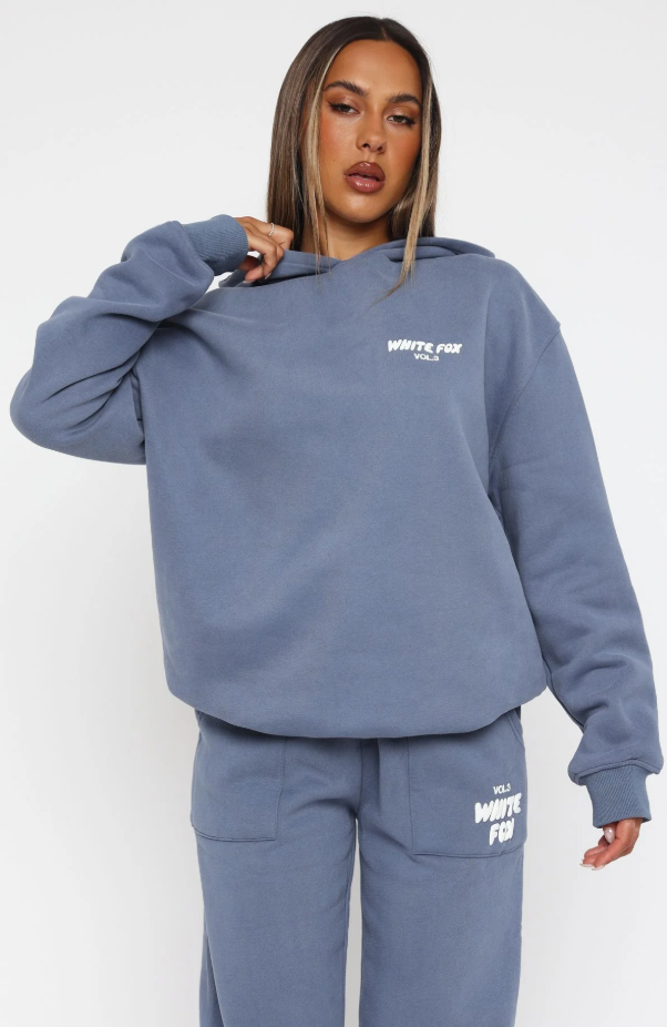 New w. tag White Fox Offstage Oversized Hoodie Ocean Fleece Pullover Sweatshirt