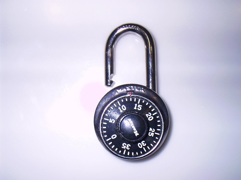 Master Lock genuine combination padlock (various colors) with combination Used
