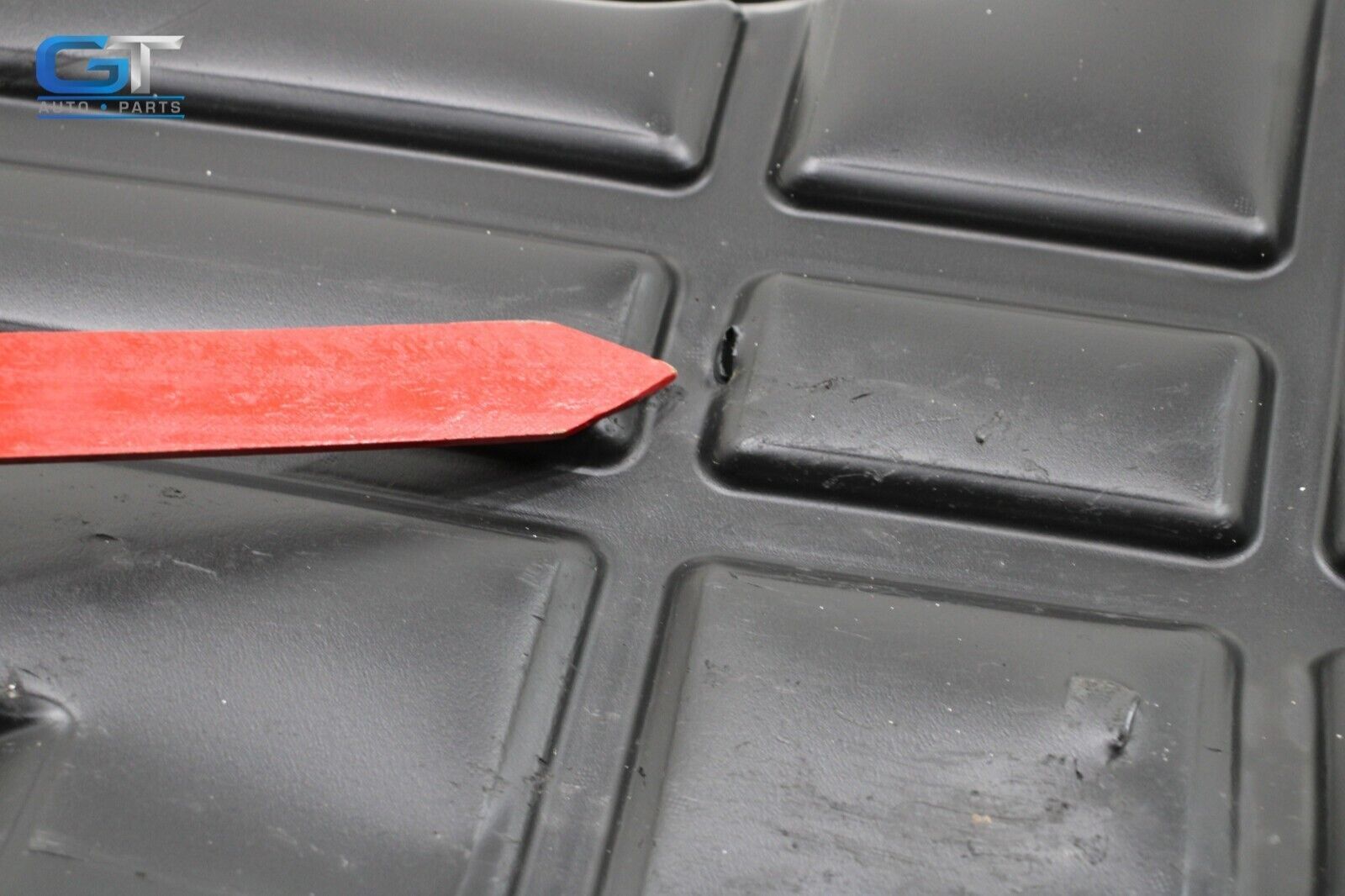 2017-2020 MASERATI LEVANTE RIGHT SIDE UNDER BODY SPLASH GUARD SHIELD COVER OEM