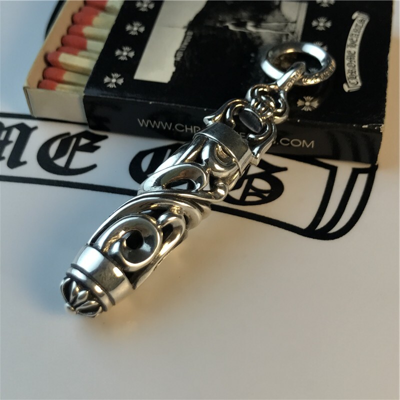 Chrome hearts silver Cross sculpted totem pendant