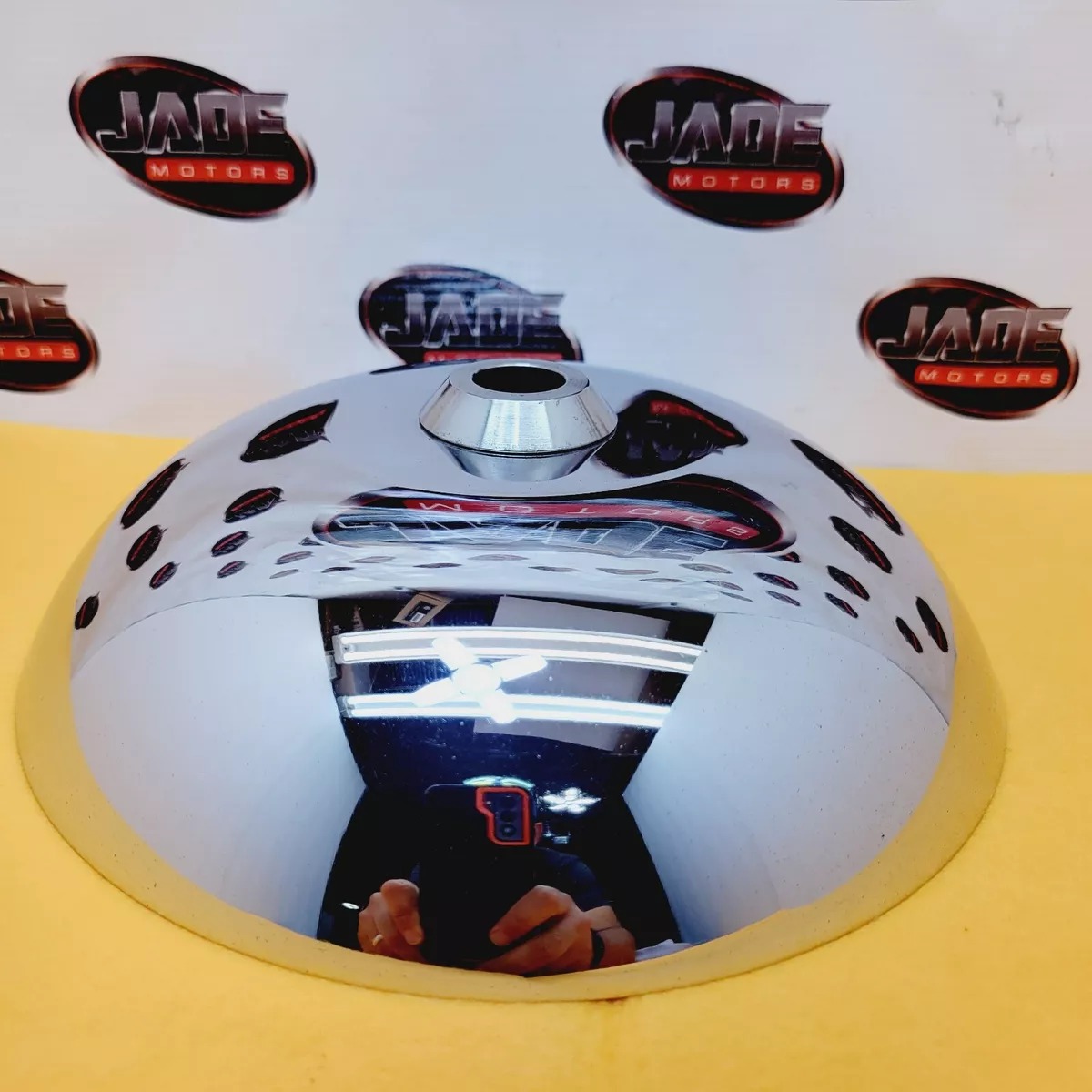 HARLEY DAVIDSON SOFTAIL FRONT WHEEL RIM HUB CAP COVER DELUXE HERITAGE CLASSIC HD