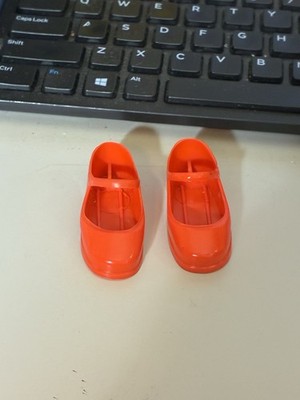 IDEAL CRISSY'S ORANGE MARY JANE SHOES. FITS KERRY & TRESSY