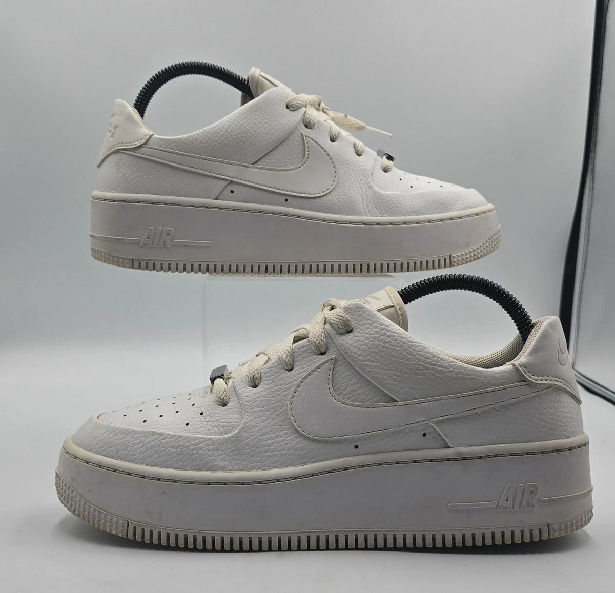 Preços baixos em Nike Air Force 1 Sage Low Triple White W | eBay