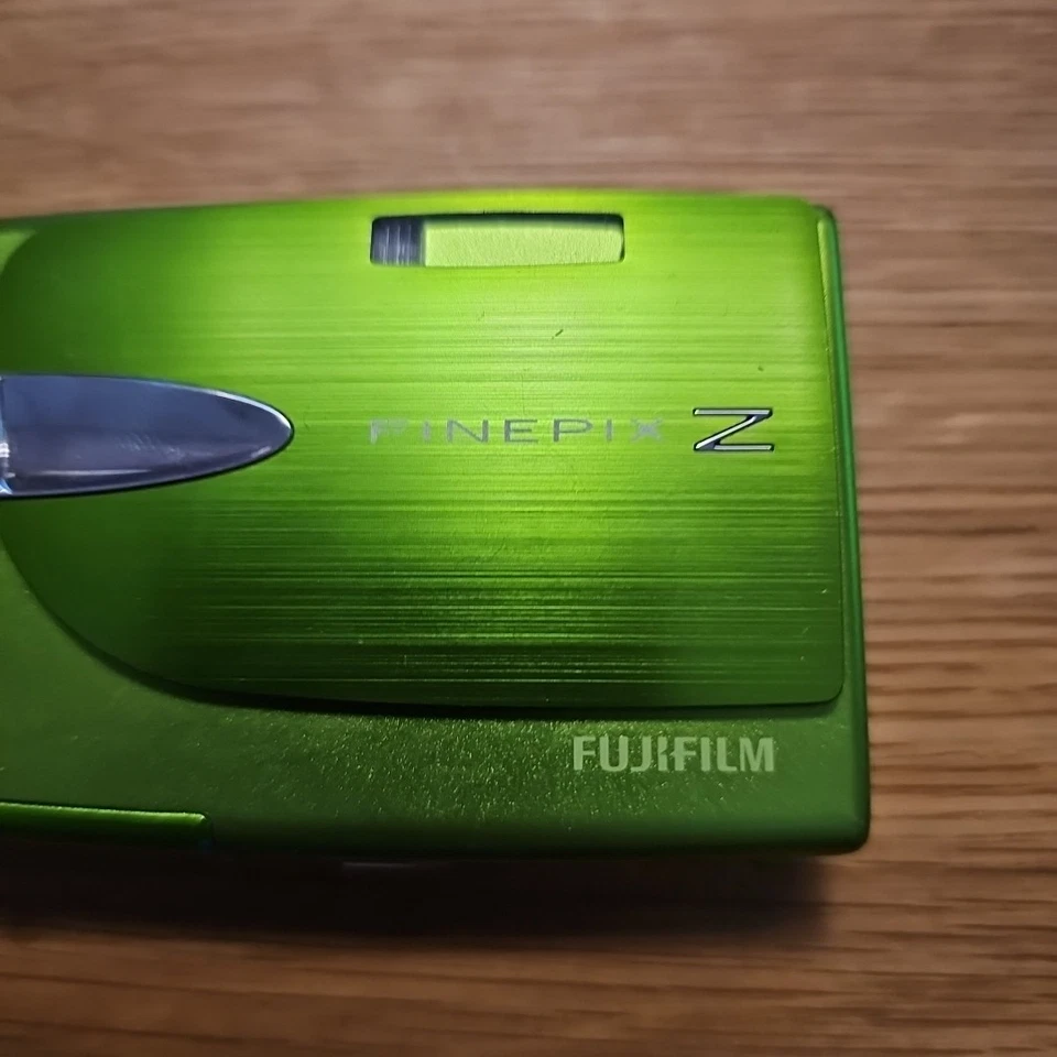 Digitalkamera Fujifilm Finepix Z20fd Hellgrün Getestet Funktioniert Mini Kratzer - Bild 3 von 4