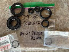 Suzuki 1979 - 80 RM250 1980 - 81 PE250 Engine Main Crank Shaft Seal Complete Set