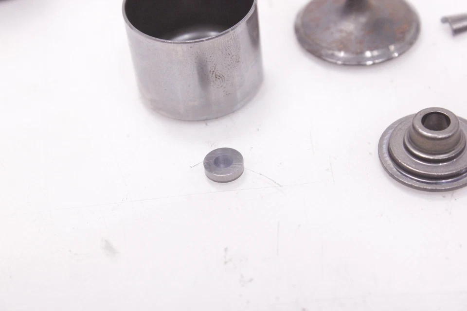 01-06 VÁLVULA DE ADMISIÓN HONDA CBR600 F4I OEM Foto 4 de 4