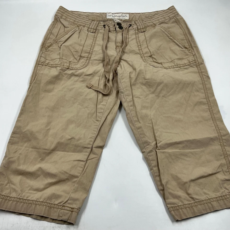 Shorts Capri Feminino Aeropostale Tamanho 1/2 Bege Tan Cáqui Algodão Botão Elástico - Imagem 2 de 4