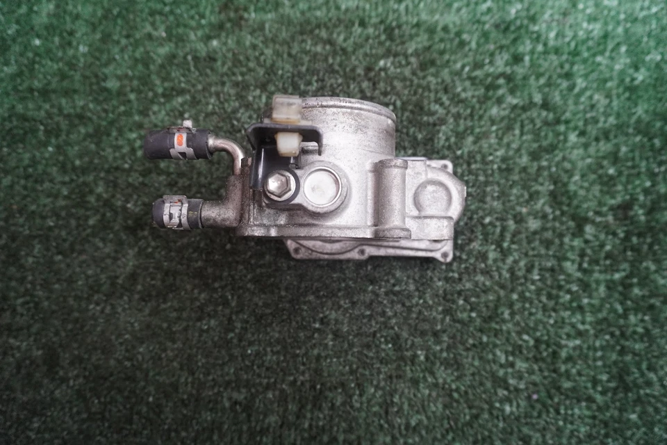 Toyota RAV4 2012 2013 2014 carrocería del acelerador del motor de 2,5 L fabricante de equipos originales 159 k millas 220300 V010 Foto 3 de 4