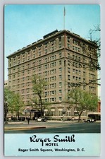 Roger Smith Hotel Postcard Washington DC 18th & Pennsylvania Ave Plastichrome