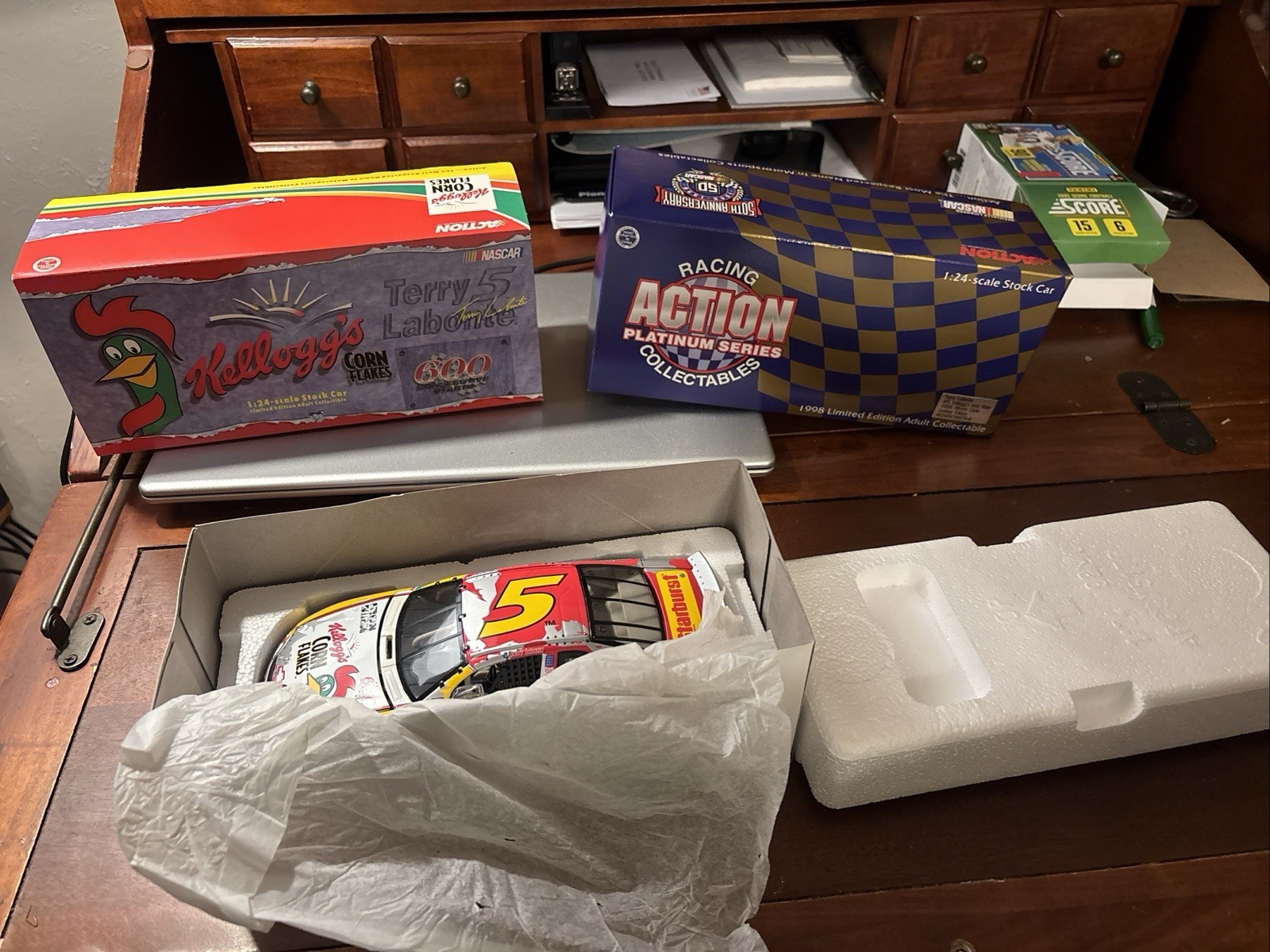 Action Platinum Series 1:24 Terry Labonte #5 1998 Chevy Monte Carlo Kellogg’s