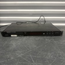 TASCAM DV-DO1U AUDIO VIDEO PLAYER .   Power On