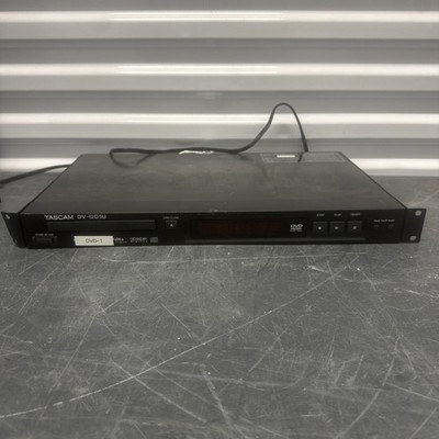 TASCAM DV-DO1U AUDIO VIDEO PLAYER .   Power On
