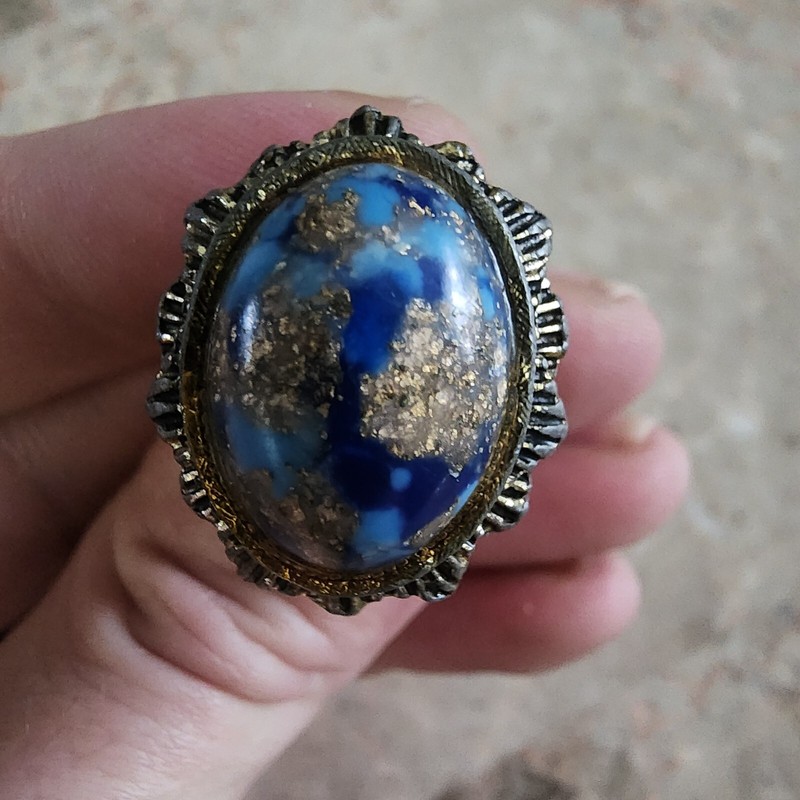 Silver Tone Adjustable Ring With Blue Gold Stone Setting 1” x .75” Vintage 