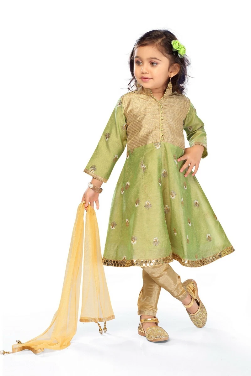 Top more than 158 child frock suit best camera.edu.vn