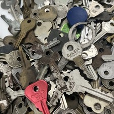 Vtg Keys Mixed Lot 2 Lb Lock House Ilco Brigg Yale Hurd National Steampunk Craft